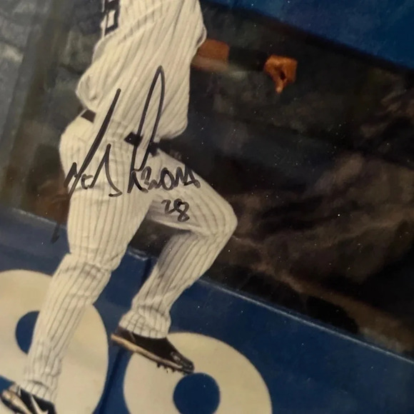 Melky Carbrera autographed photo with authenticity - Picture 2 of 4